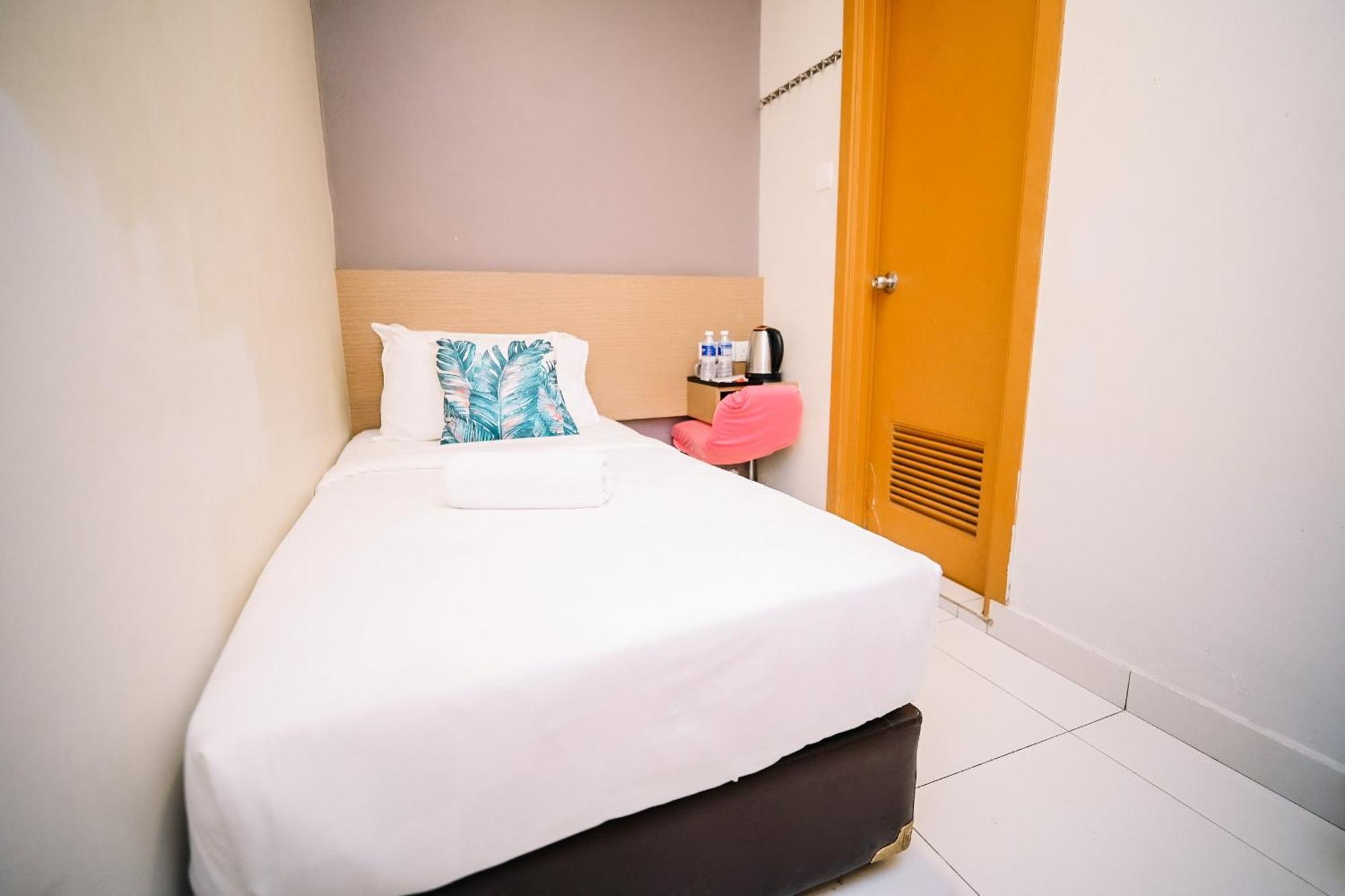 Swing & Pillows - Pj21 Petaling Jaya Exterior foto